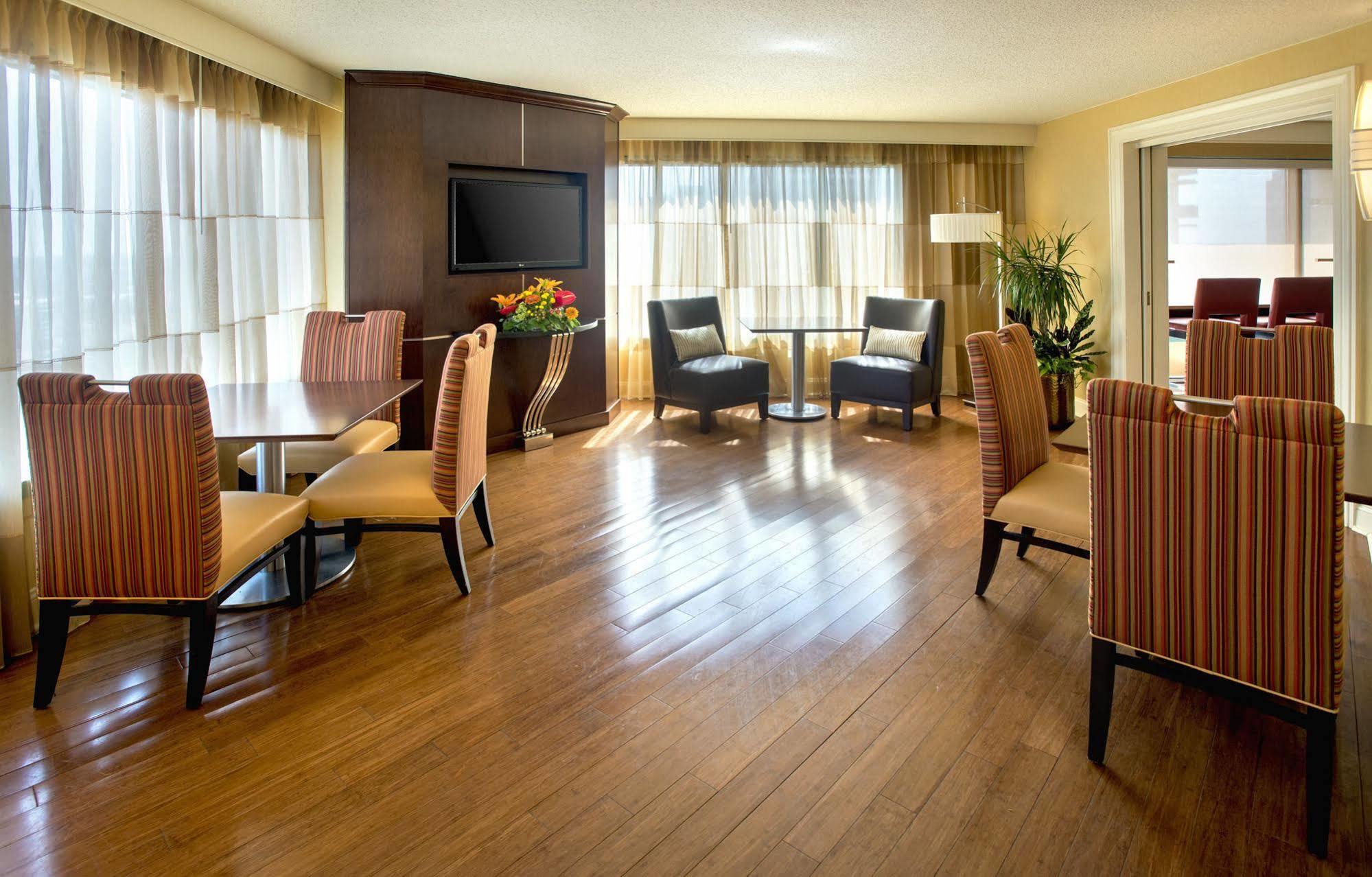 Hotel Norfolk Waterside Marriott Zewnętrze zdjęcie